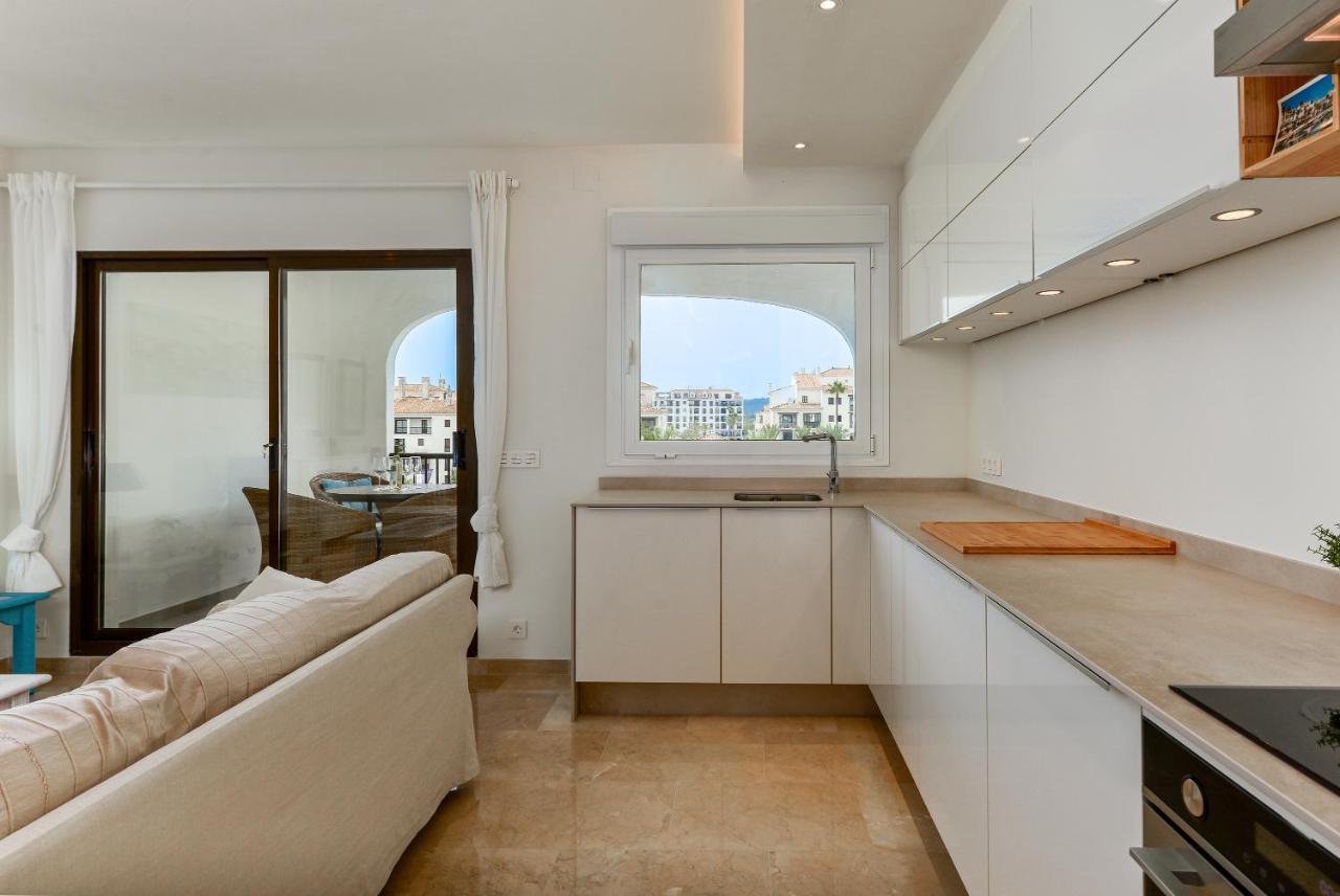 Апартаменты Duquesa Port Retreat Манилва Экстерьер фото